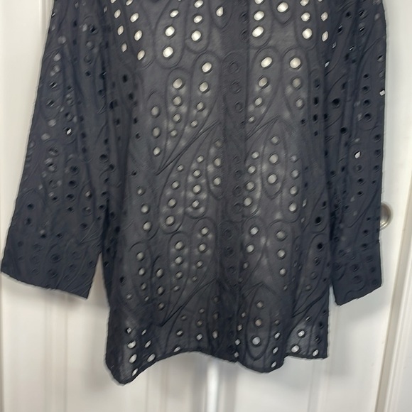 Zara Embroidered Eyelet Shirt Size Large Black Button Up 3/4 Sleeve - Picture 4 of 13